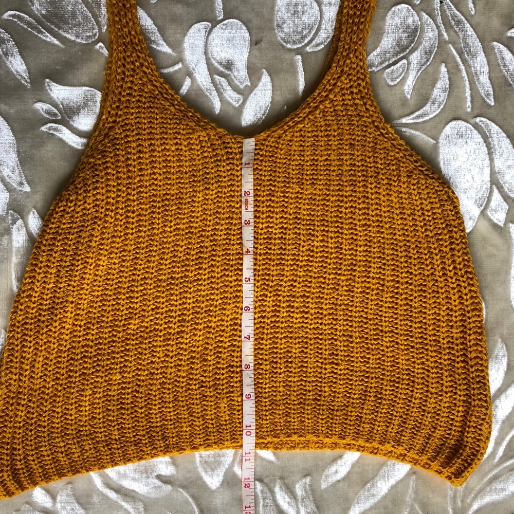 Crochet Top - Picture 3 of 6